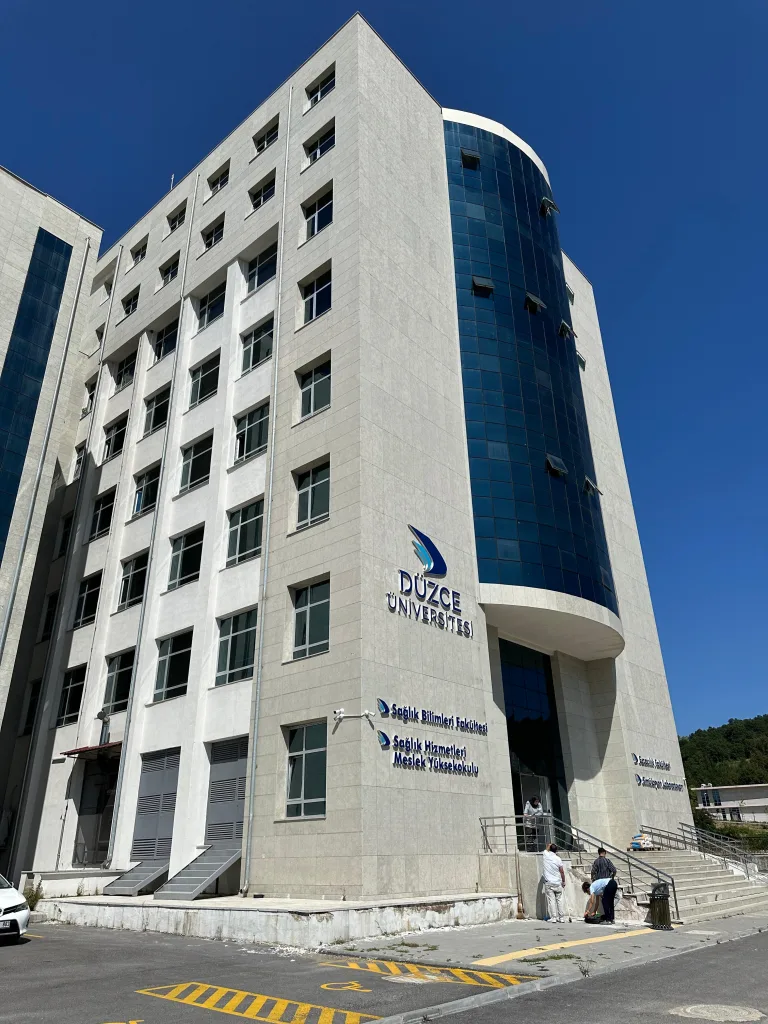 Düzce Üniversitesi