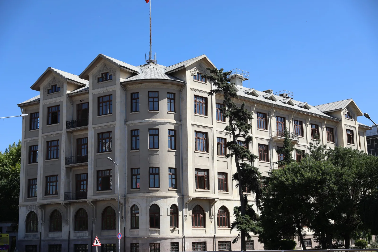 Ankara Medipol Üniversitesi