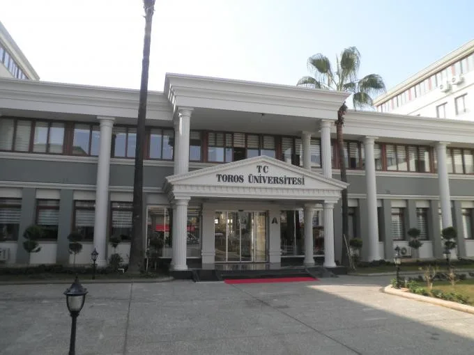 Toros Üniversitesi