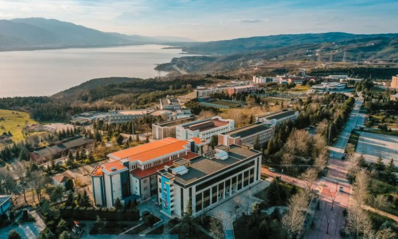 Sakarya Uygulamalı Bilimler Üniversitesi