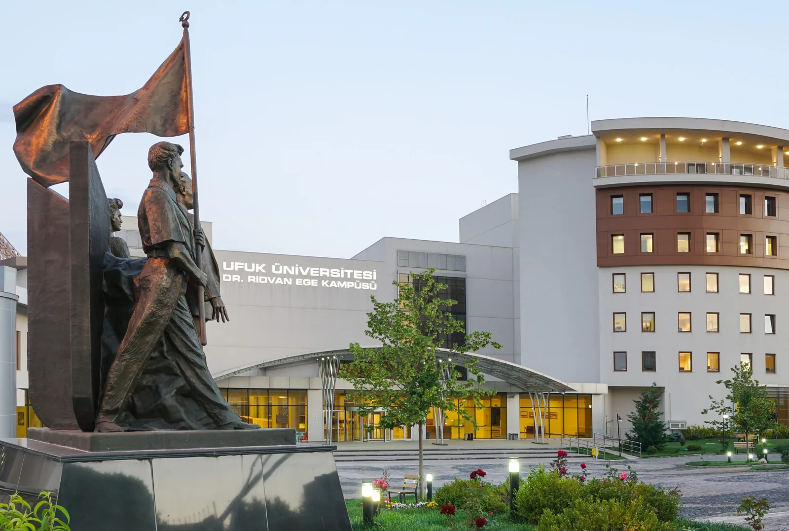 Ufuk Üniversitesi