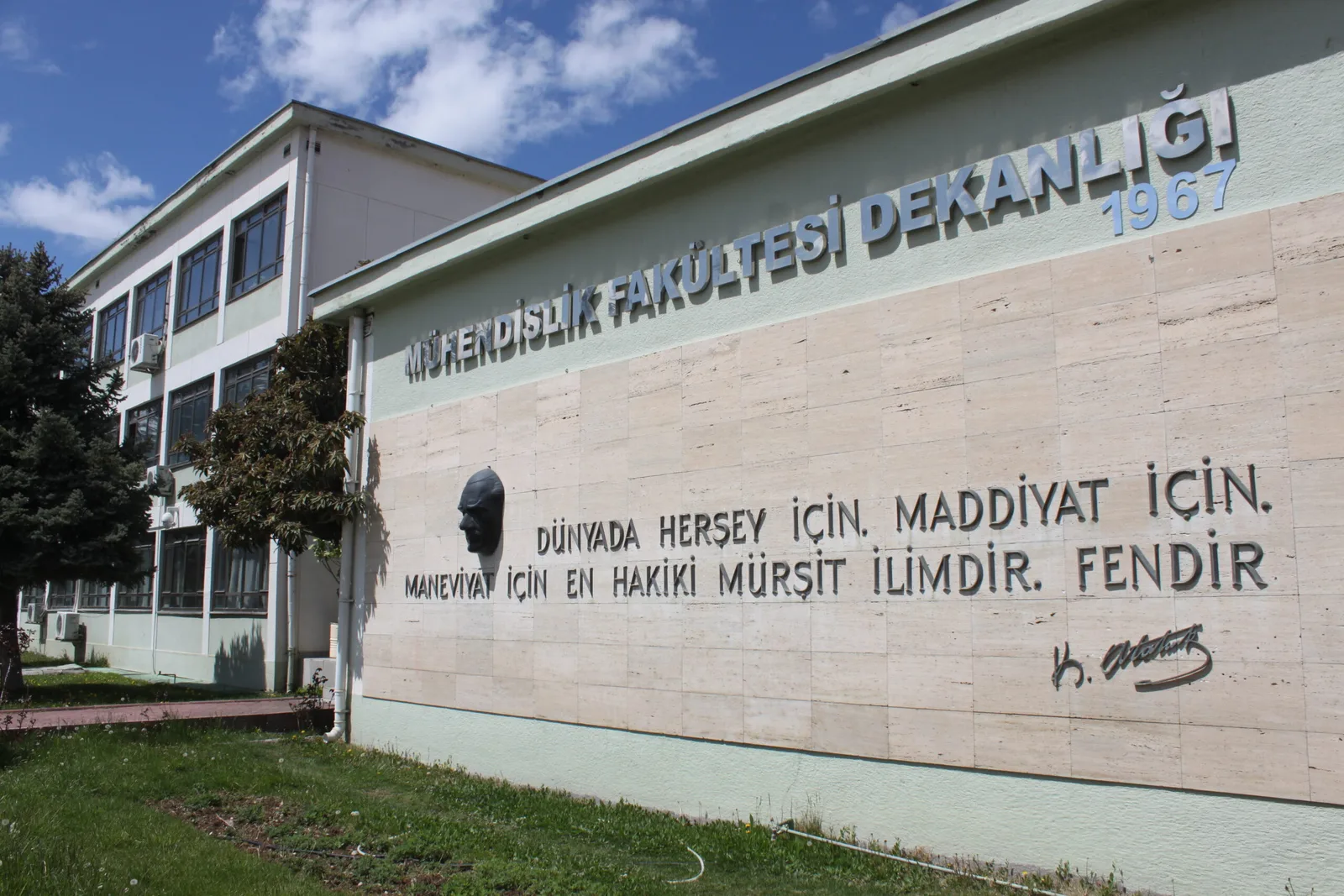 Fırat Üniversitesi