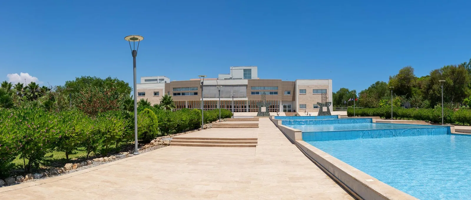 Doğu Akdeniz Üniversitesi