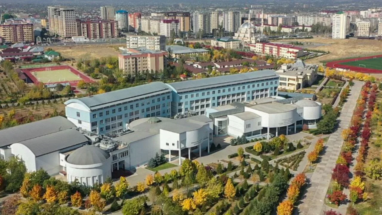 Kırgızistan-Türkiye Manas Üniversitesi