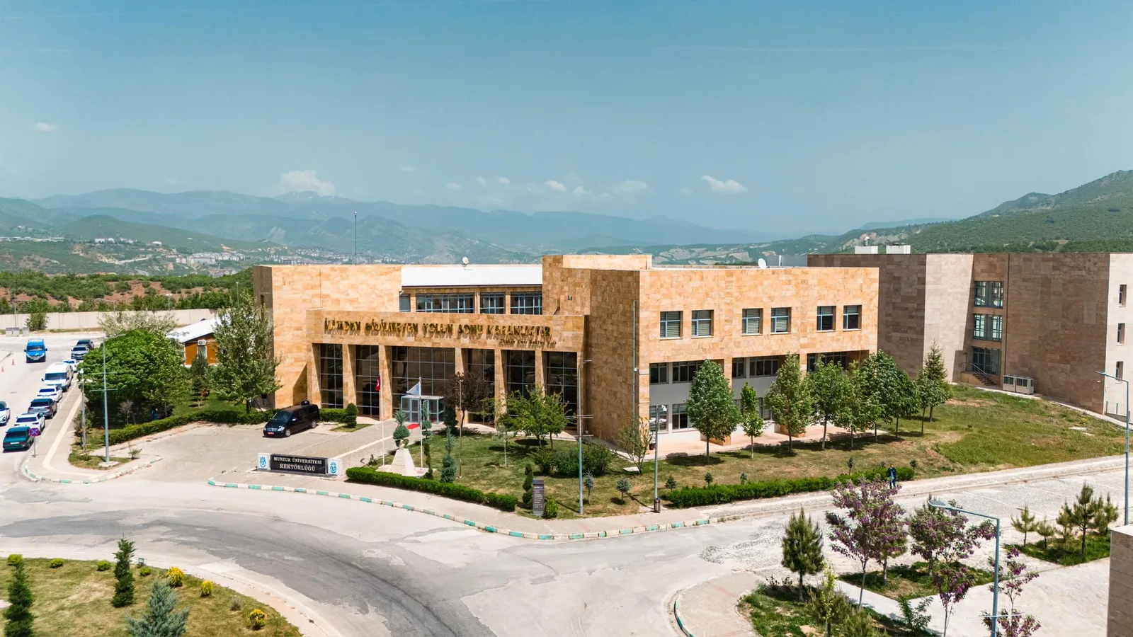 Munzur Üniversitesi