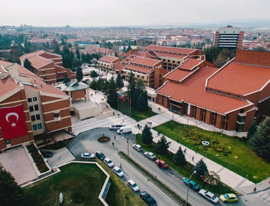 Anadolu Üniversitesi