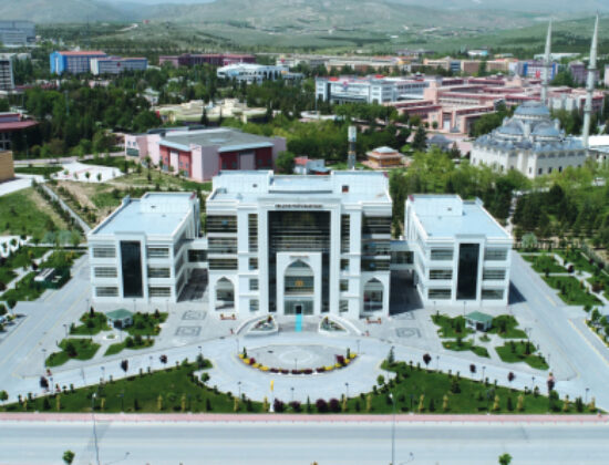 Selçuk Üniversitesi